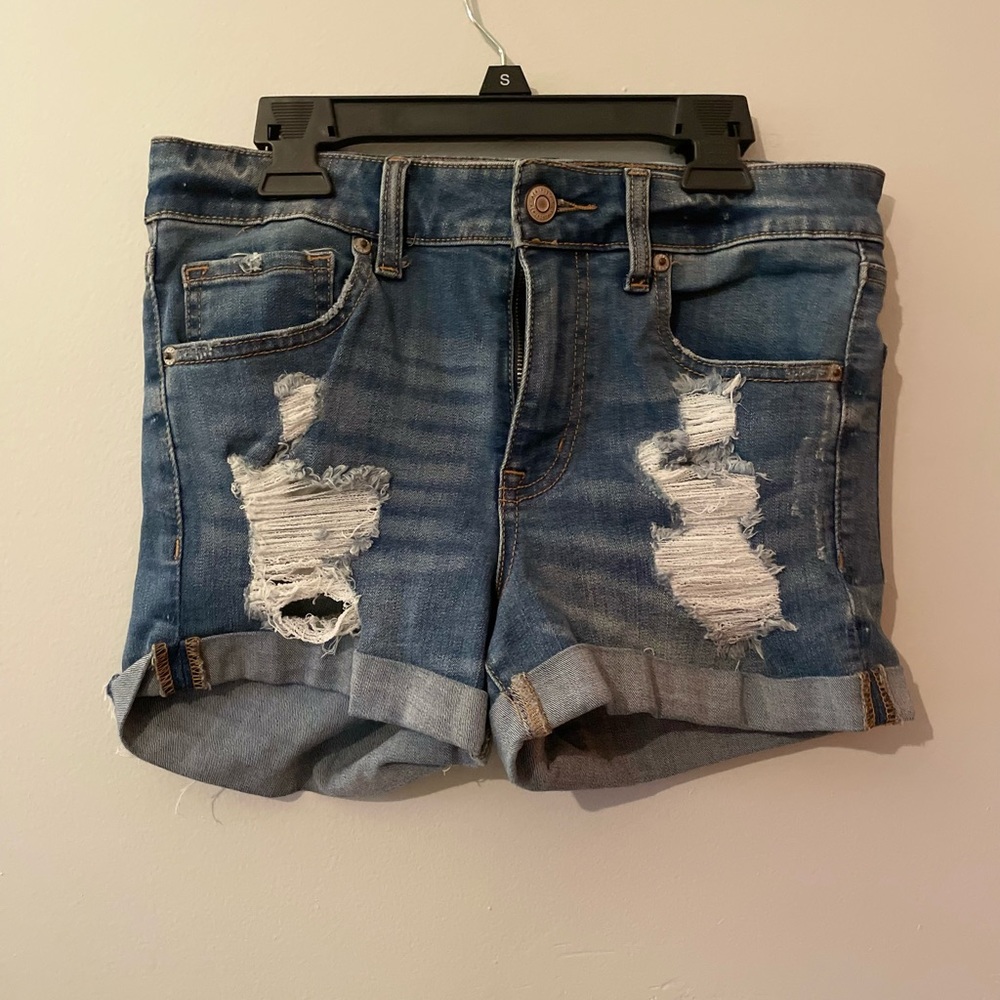EUC - Aeropostale hi-rise midi shorts
